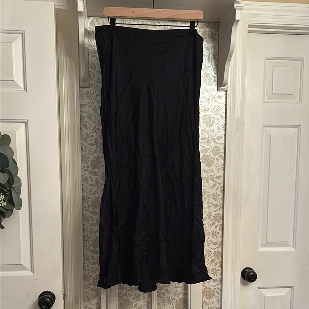 Wild fable silky maxi skirt
